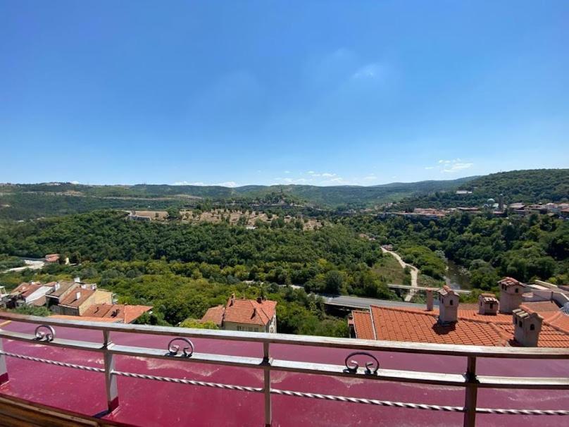 Hotel Comfort Veliko Tŭrnovo Exterior foto